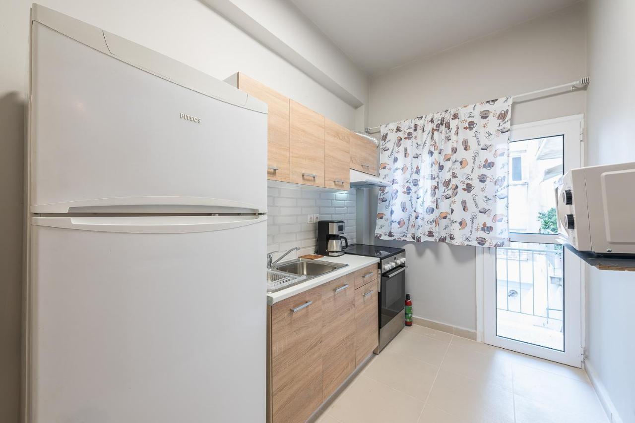 Modern City Apartment By Cloudkeys Athens Exterior photo